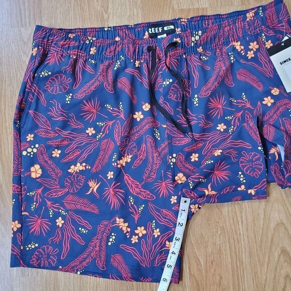 Reef 17" Everett Swim Trunks sz XL - Picture 9 of 10